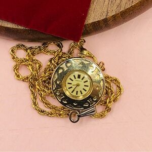 Vintage Bulova Caravelle Gold Tone Watch Chain Necklace